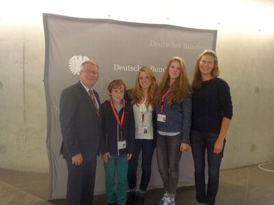 Steuermann Felix Schmidt, Ruderinnen Luisa Mathern & Jana Baumberger & Trainerin Kathryn Duffy-Jäger